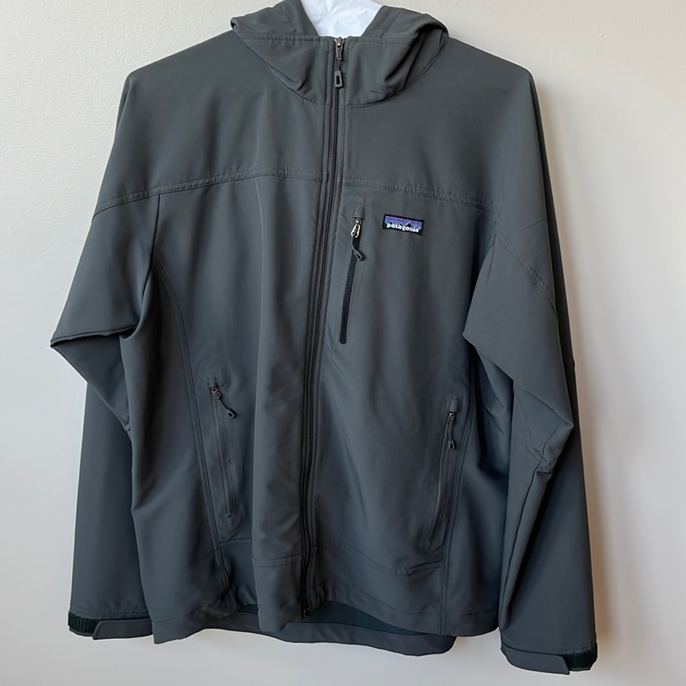 Men’s Dark Grey Hooded Patagonia Jacket size L
